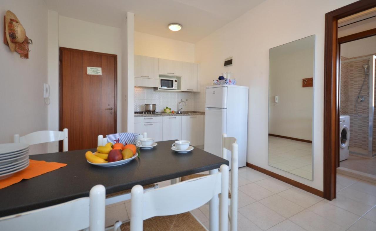 Residenza Alisei Apartman Lignano Sabbiadoro Kültér fotó